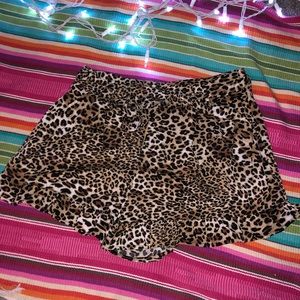 Super cute cheetah flowy shorts! BRAND NEW